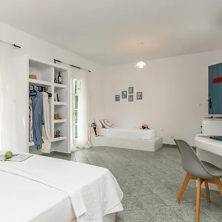 Palatiana Agriturismo-philoxenia 아파트 *